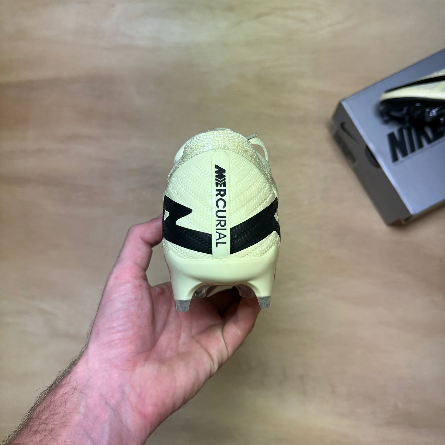 Mercurial Zoom Vapor 15 Elite FG sz.10 by Nike
