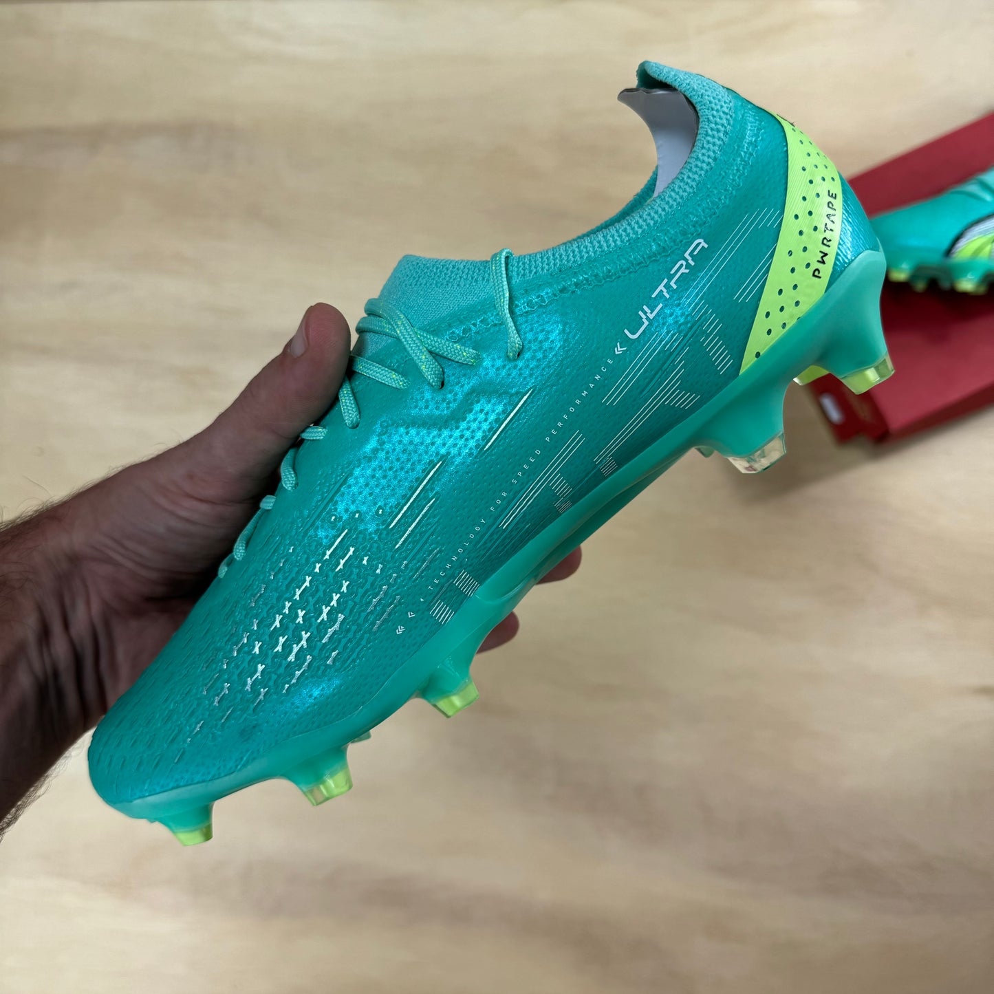 Ultra Ultimate FG/AG sz.7.5 by Puma