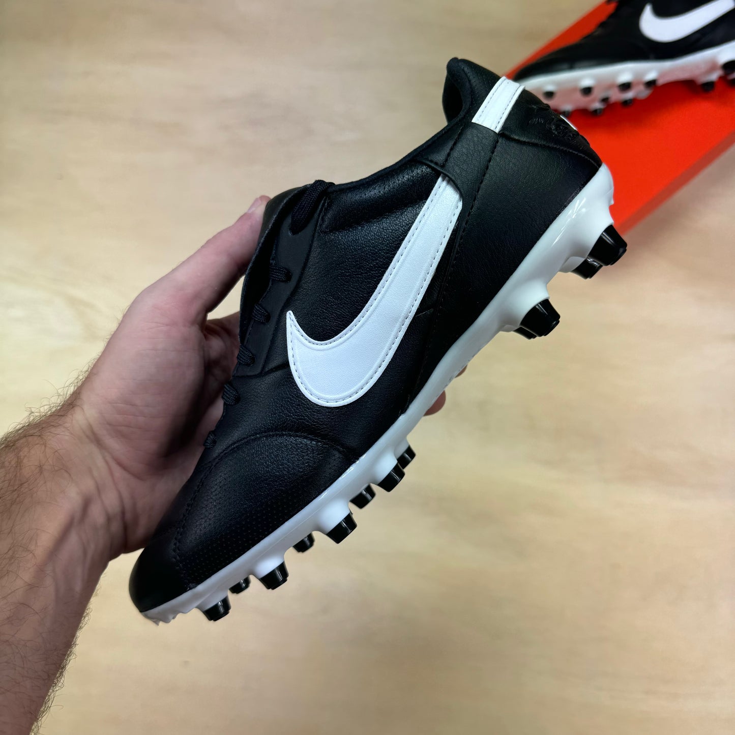 Premier III FG sz.6.5 by Nike