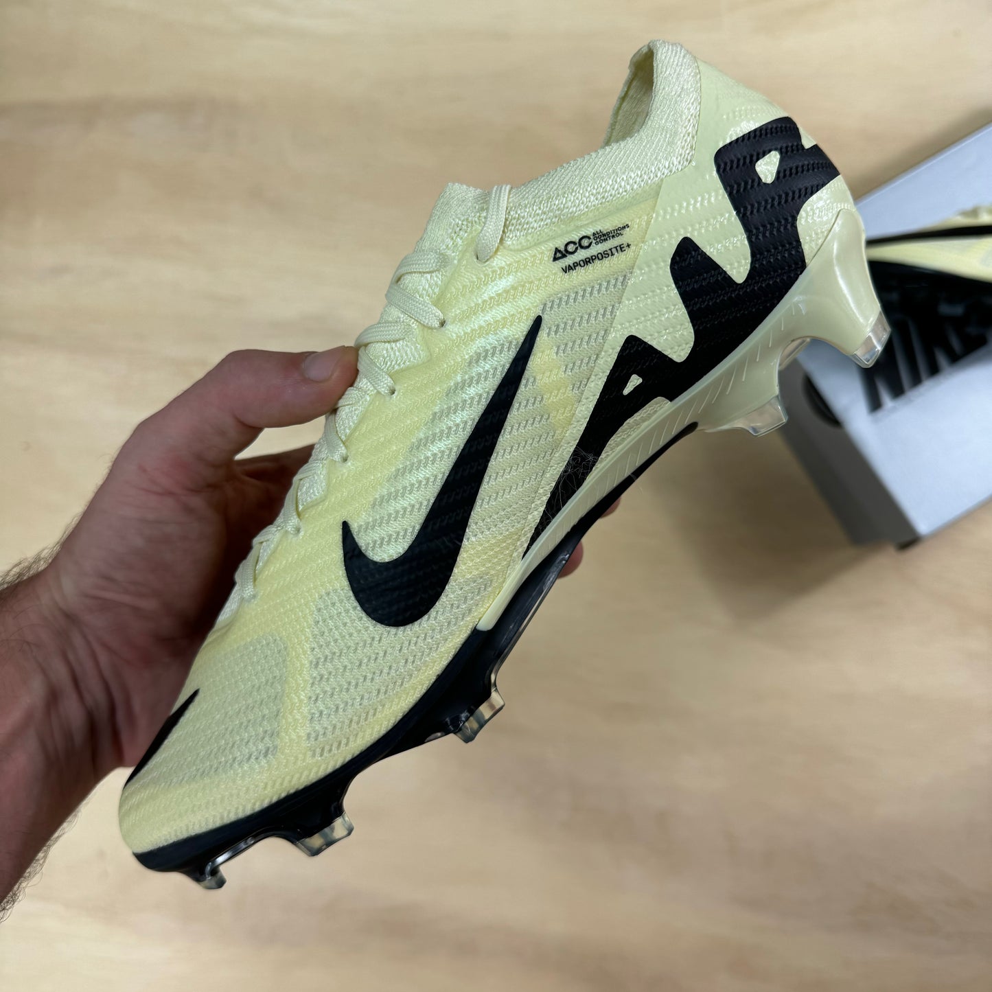 Mercurial Zoom Vapor 15 Elite FG sz.8 by Nike
