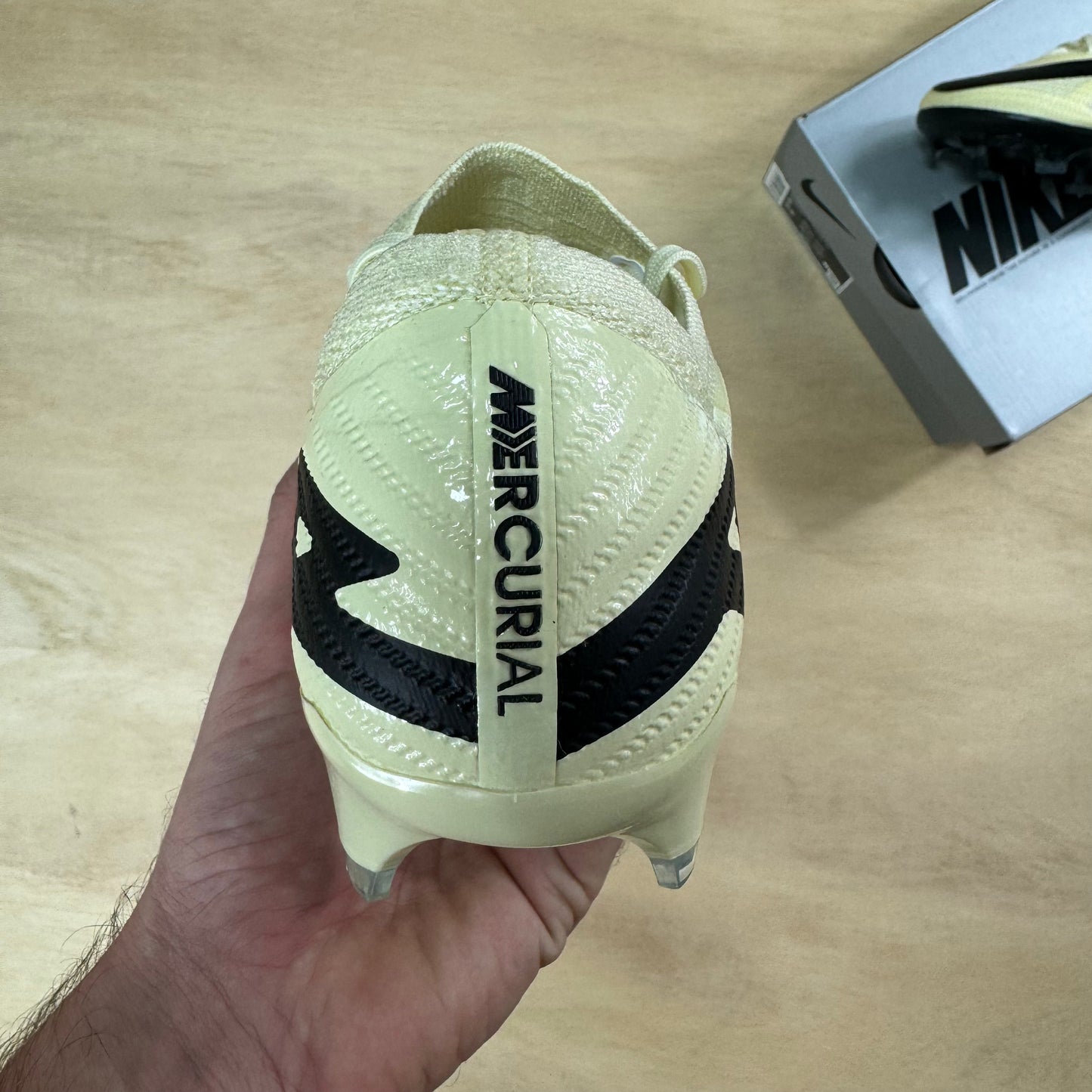 Mercurial Zoom Vapor 15 Elite FG sz.8 by Nike