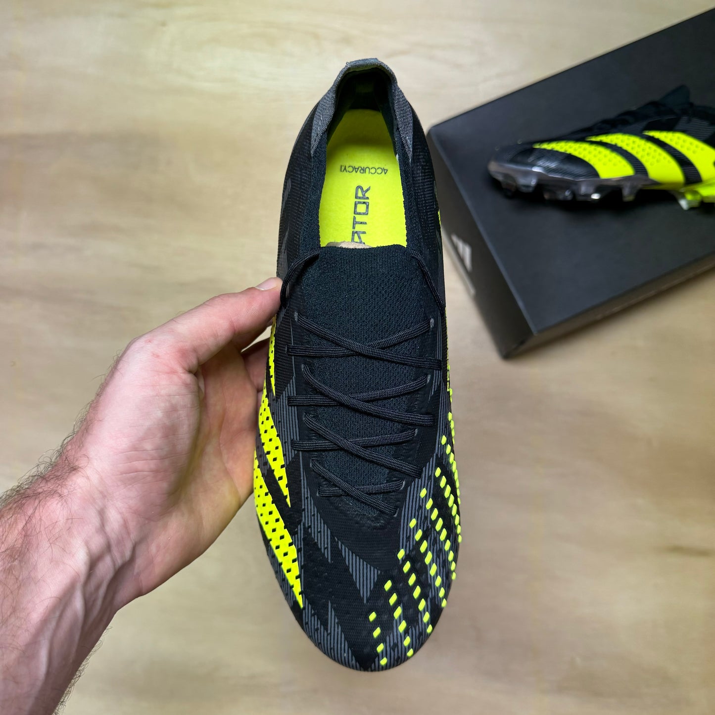 Predator Accuracy INJ .1 L FG sz.8 by Adidas