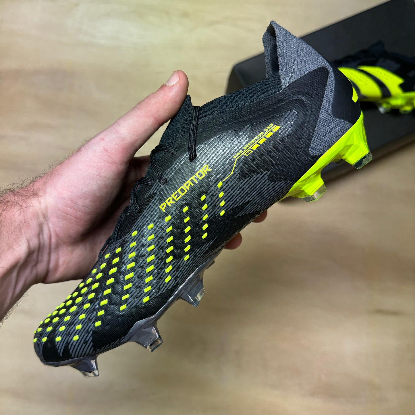 Predator Accuracy INJ .1 L FG sz.8 by Adidas