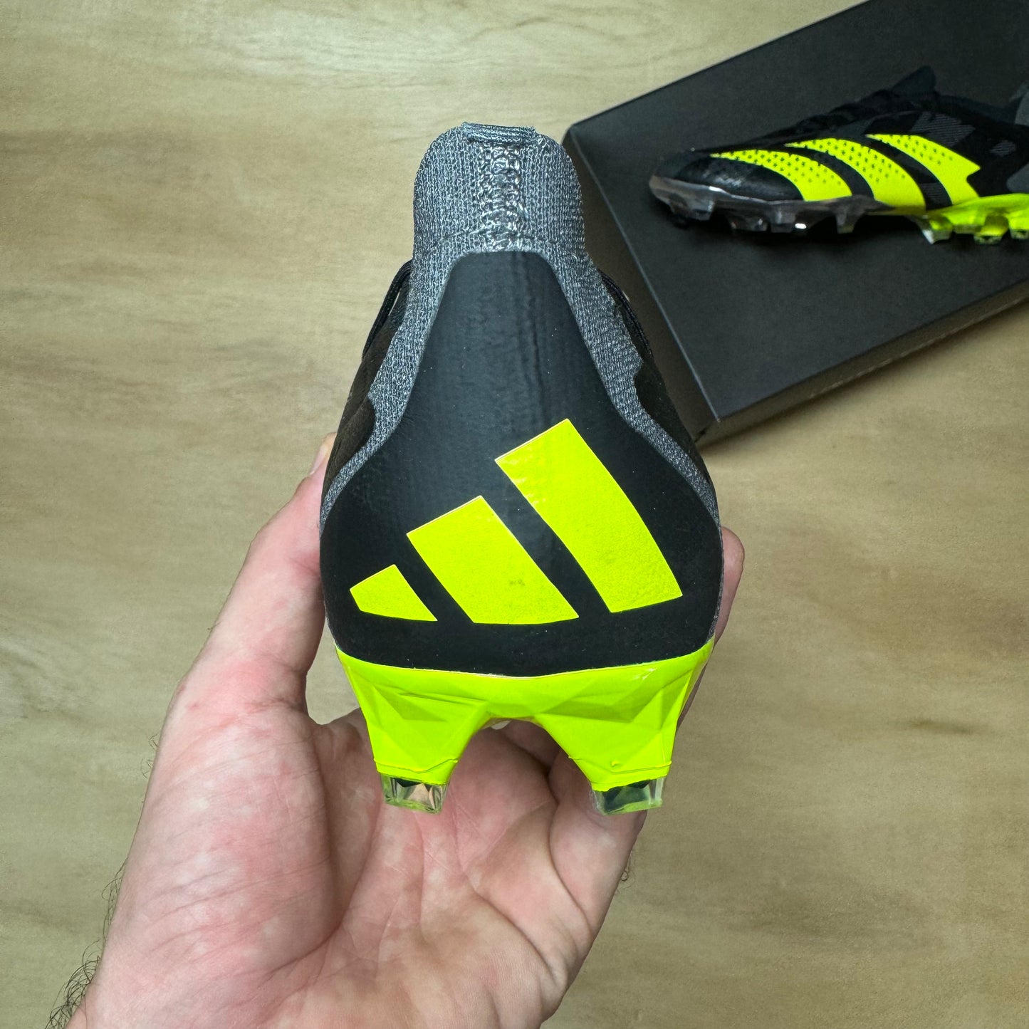 Predator Accuracy INJ .1 L FG sz.8 by Adidas