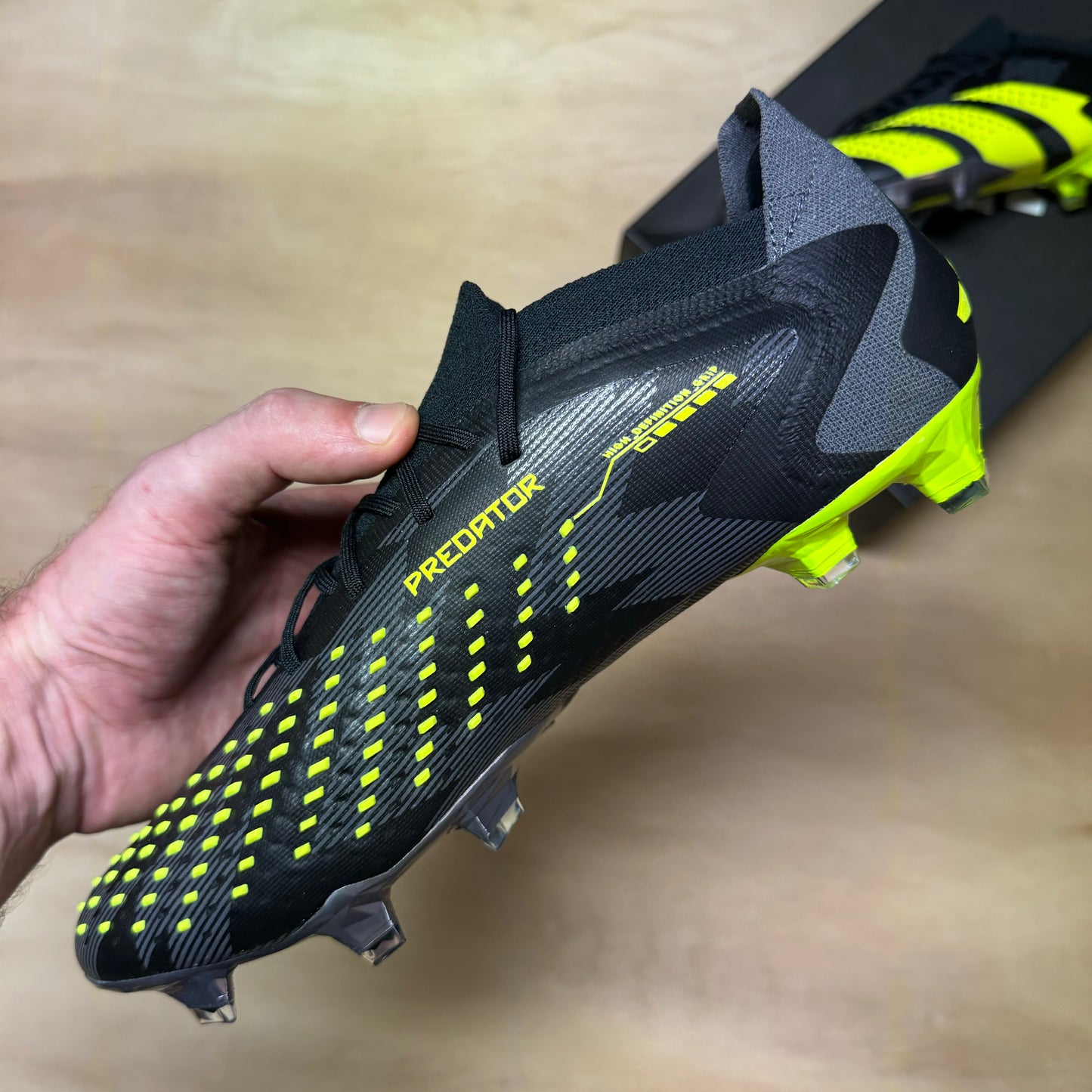 Predator Accuracy INJ .1 L FG sz.8.5 By Adidas